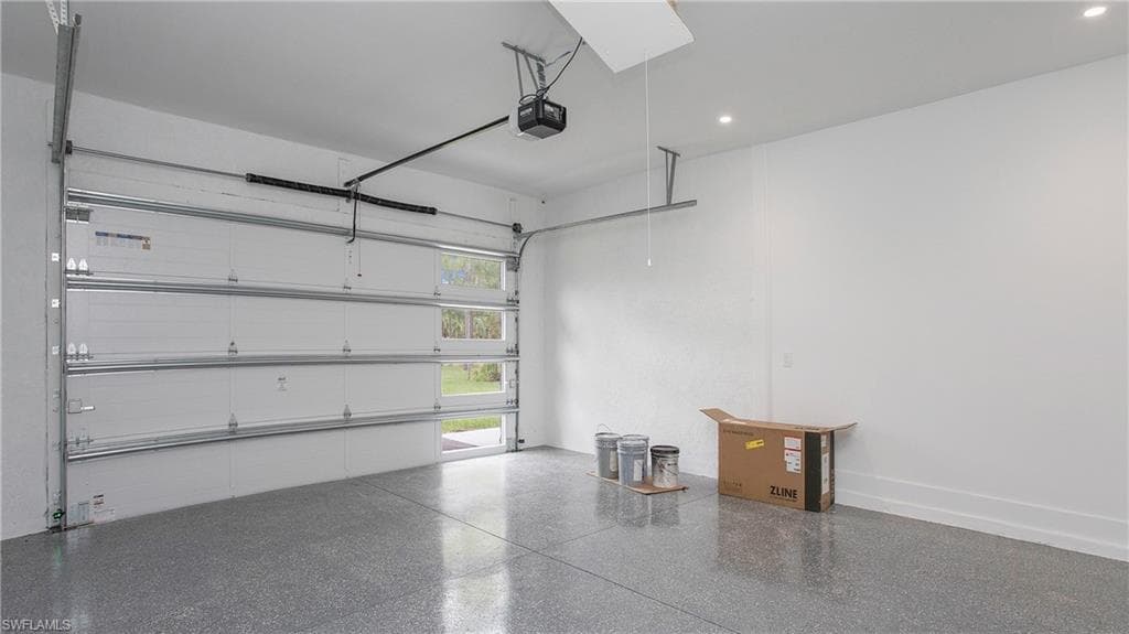 3660 4th Ave NE, Naples, FL 34120-33