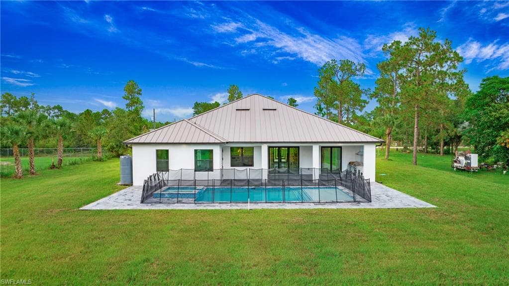 3660 4th Ave NE, Naples, FL 34120-35