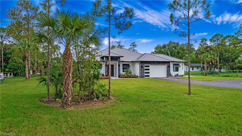 3660 4th Ave NE, Naples, FL 34120-5