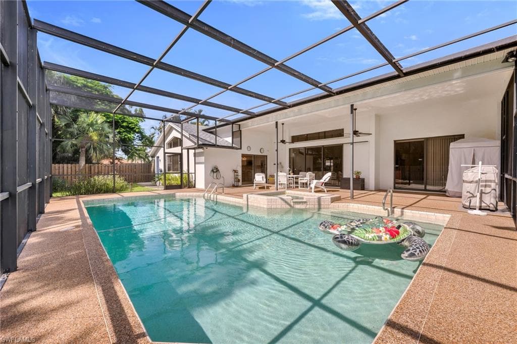 28200 Winthrop Cir, Bonita Springs, FL 34134-1