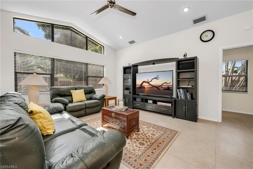 28200 Winthrop Cir, Bonita Springs, FL 34134-7