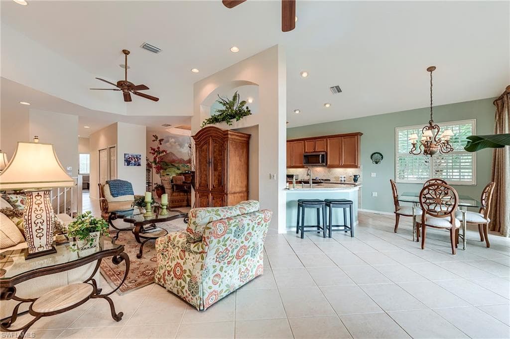 9111 Palmetto Ridge Dr 201, Estero, FL 34135-20