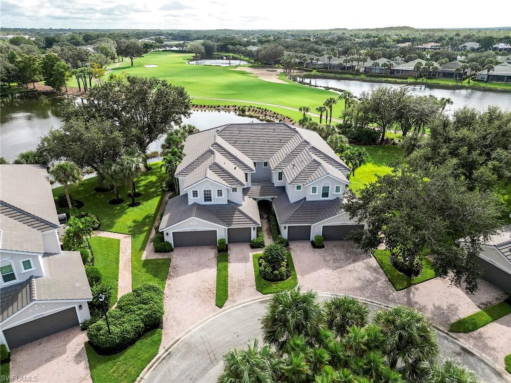 9111 Palmetto Ridge Dr 201, Estero, FL 34135-1