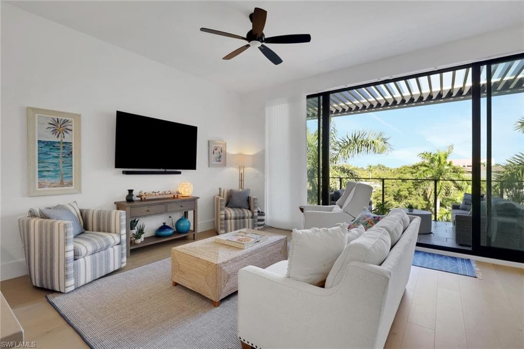 850 Central 303, Other, FL 34102-8