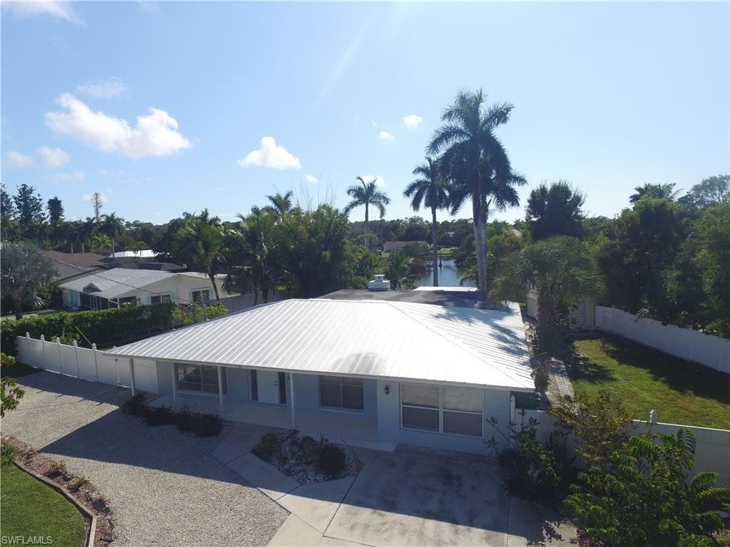 22 Constitution Dr, Naples, FL 34112-30