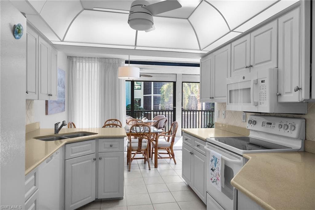 929 Collier Ct B201, Marco Island, FL 34145-15