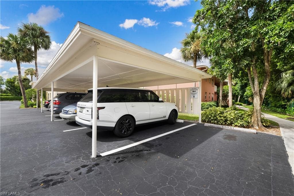 3200 Binnacle Dr C3, Naples, FL 34103-9