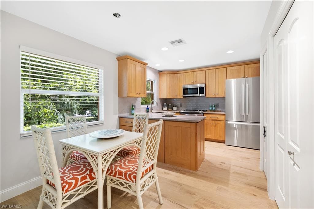 3200 Binnacle Dr C3, Naples, FL 34103-15