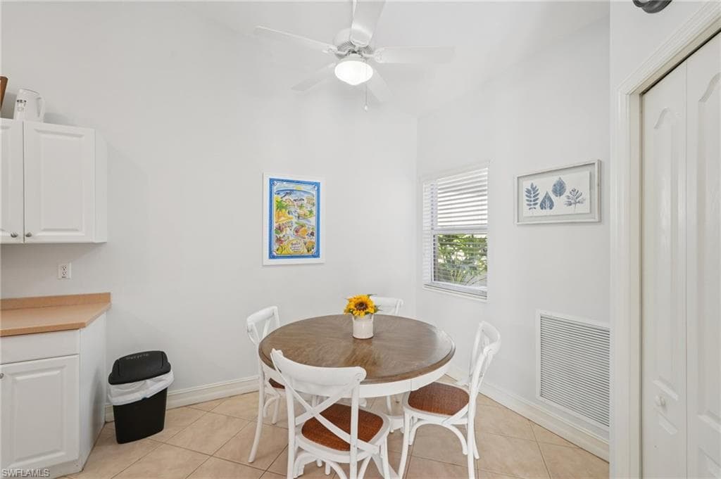 8103 Sanctuary Dr 46, Naples, FL 34104-12