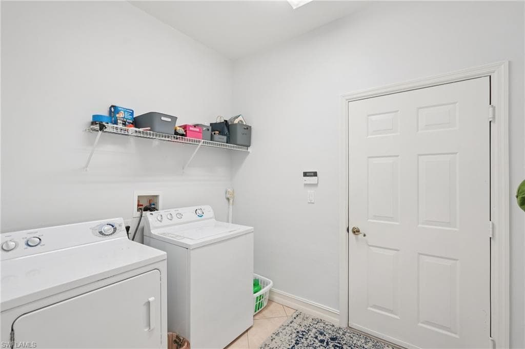 8103 Sanctuary Dr 46, Naples, FL 34104-28