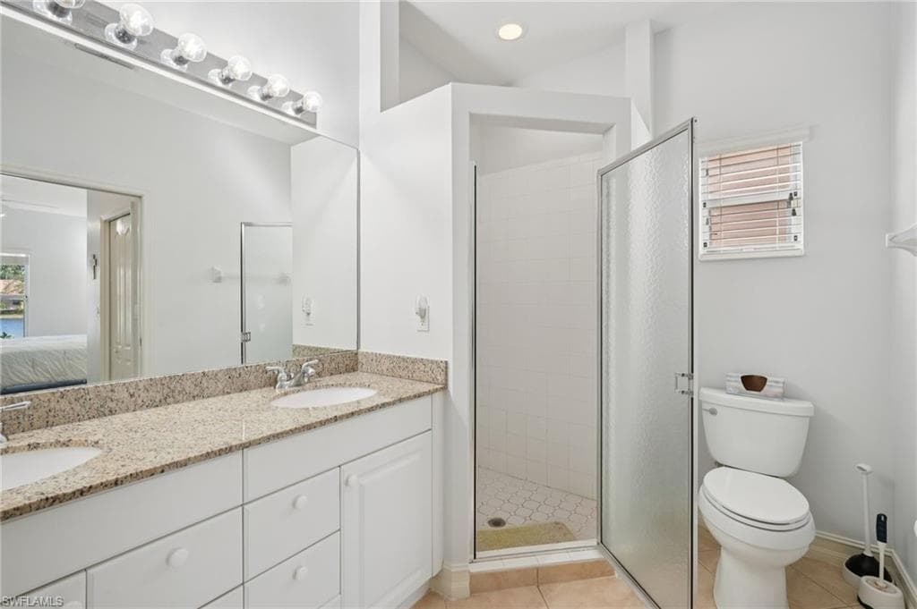 8103 Sanctuary Dr 46, Naples, FL 34104-30