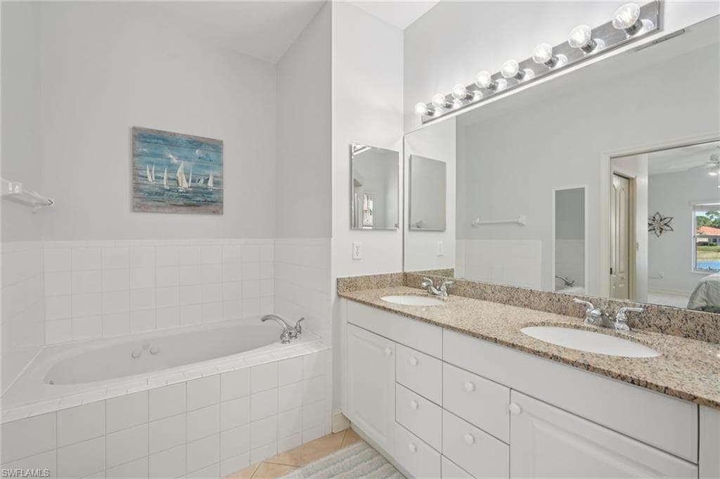 8103 Sanctuary Dr 46, Naples, FL 34104-31