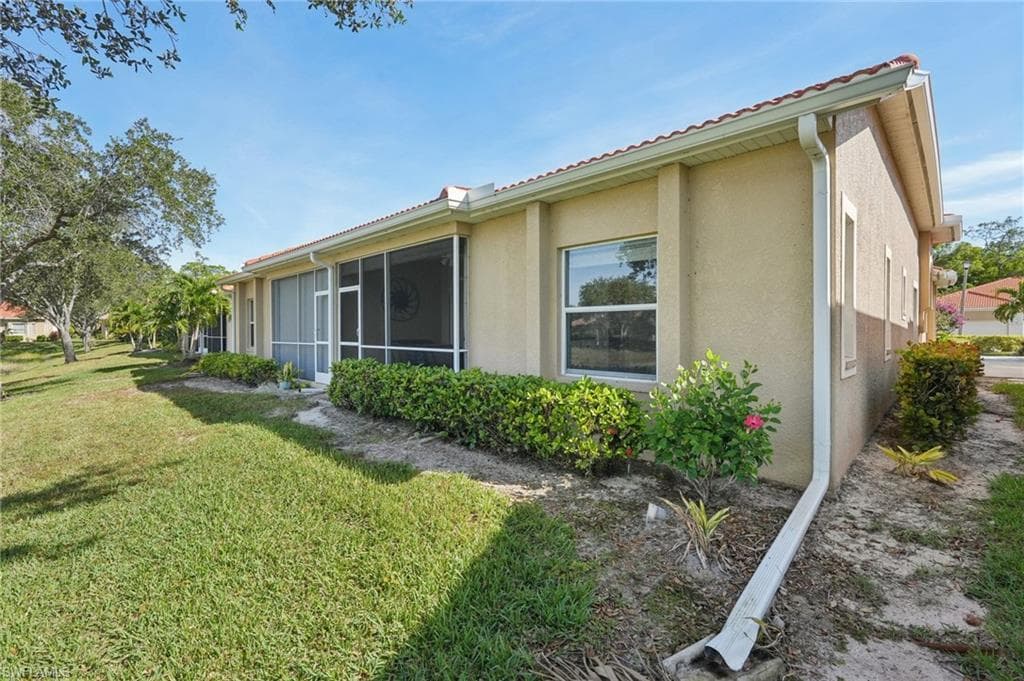 8103 Sanctuary Dr 46, Naples, FL 34104-34