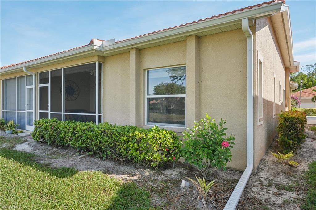 8103 Sanctuary Dr 46, Naples, FL 34104-35