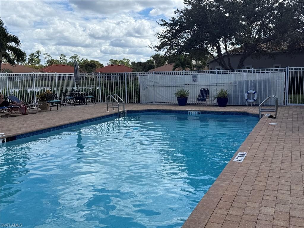 8103 Sanctuary Dr 46, Naples, FL 34104-39