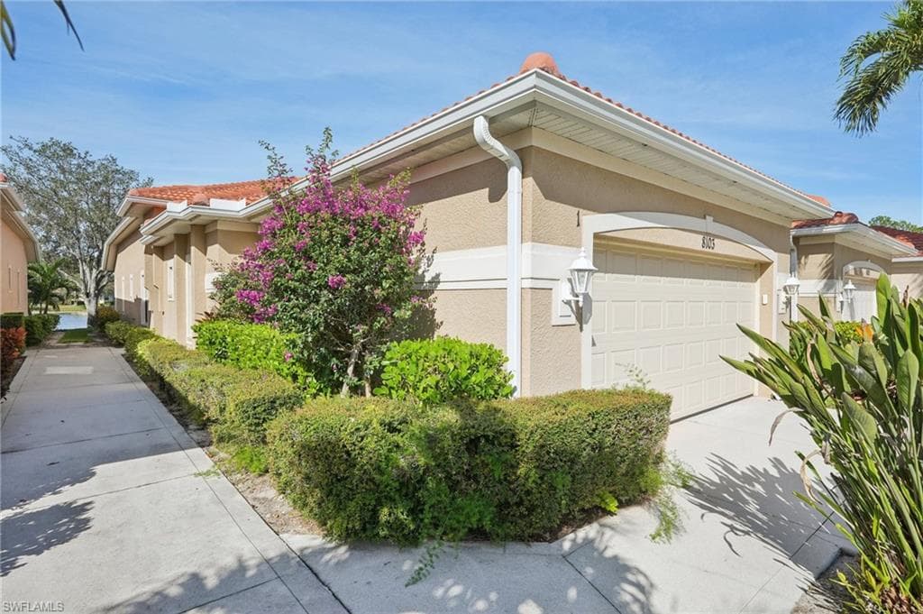 8103 Sanctuary Dr 46, Naples, FL 34104-3