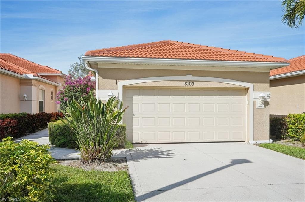 8103 Sanctuary Dr 46, Naples, FL 34104-4
