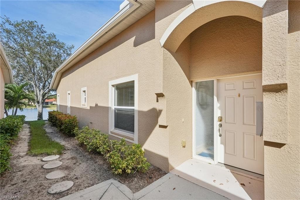 8103 Sanctuary Dr 46, Naples, FL 34104-6