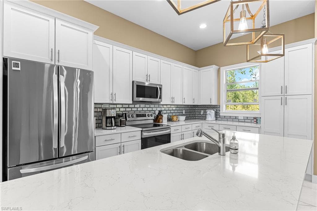 2793 72nd Ave NE, Naples, FL 34120-19