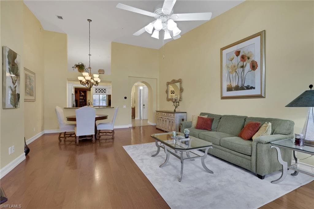 820 Bentwater Cir 202, Naples, FL 34108-15