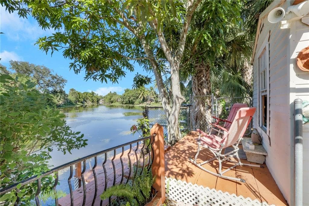 4983 18th Ct SW, Naples, FL 34116-4