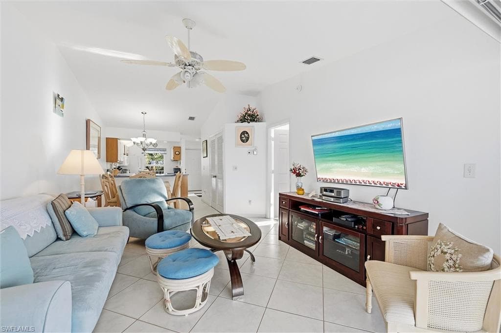 1165 Mainsail Dr 611, Naples, FL 34114-8