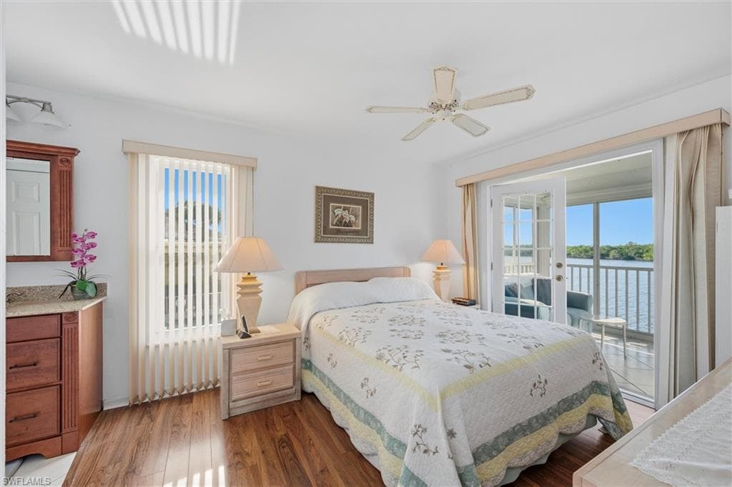 1165 Mainsail Dr 611, Naples, FL 34114-23