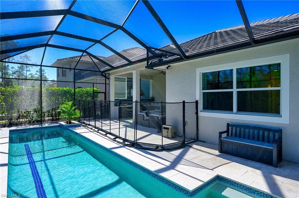 14672 Reserve Ln, Naples, FL 34109-35