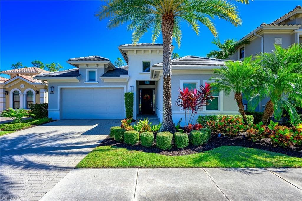 14672 Reserve Ln, Naples, FL 34109-37