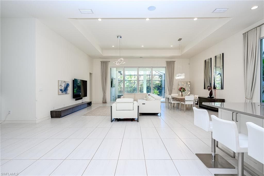 14672 Reserve Ln, Naples, FL 34109-4