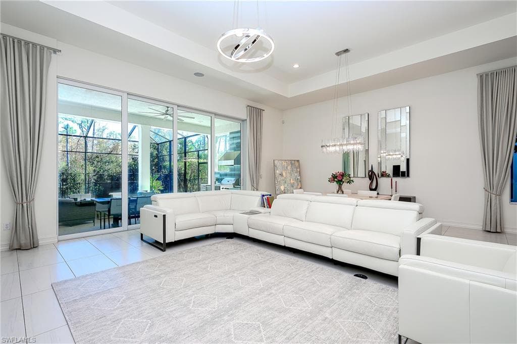 14672 Reserve Ln, Naples, FL 34109-6