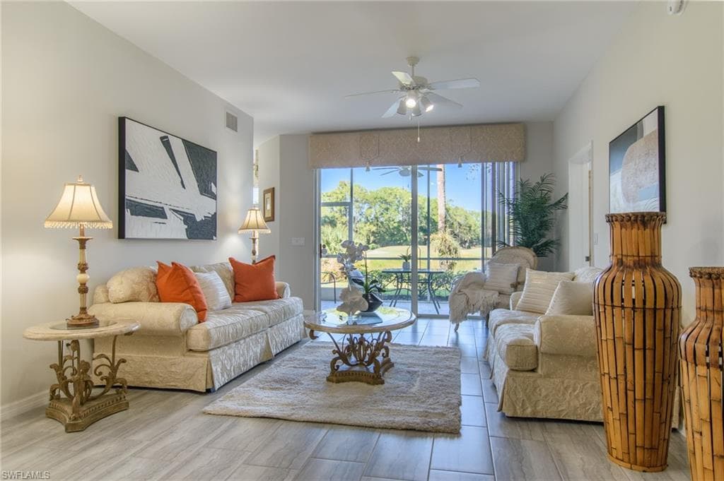 3315 Grand Cypress Dr 101, Naples, FL 34119-8