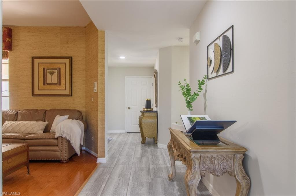 3315 Grand Cypress Dr 101, Naples, FL 34119-16