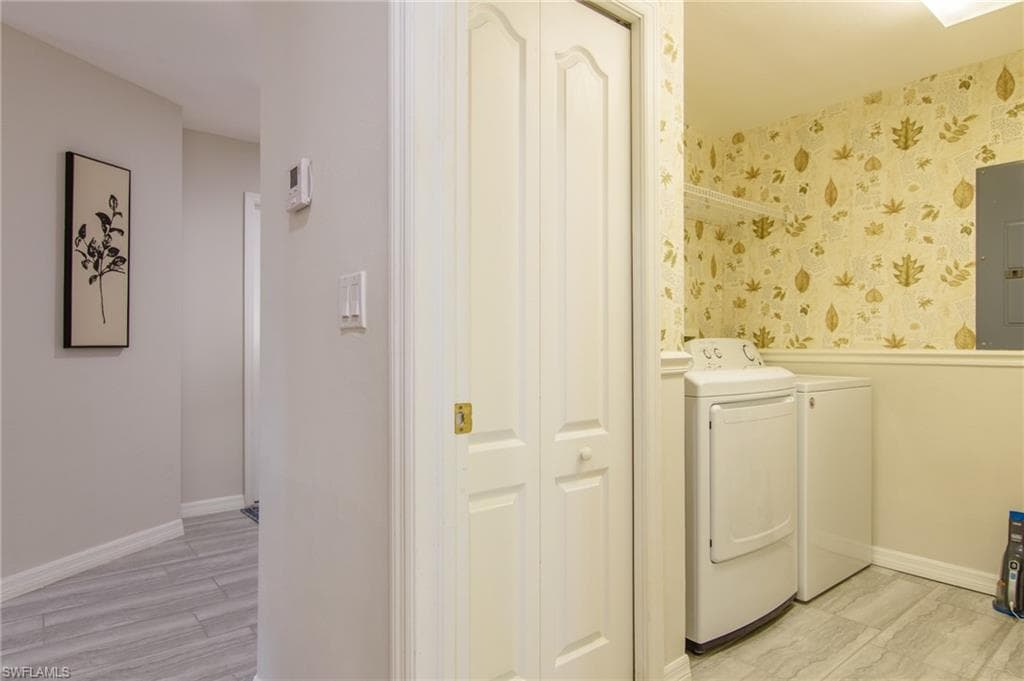 3315 Grand Cypress Dr 101, Naples, FL 34119-30