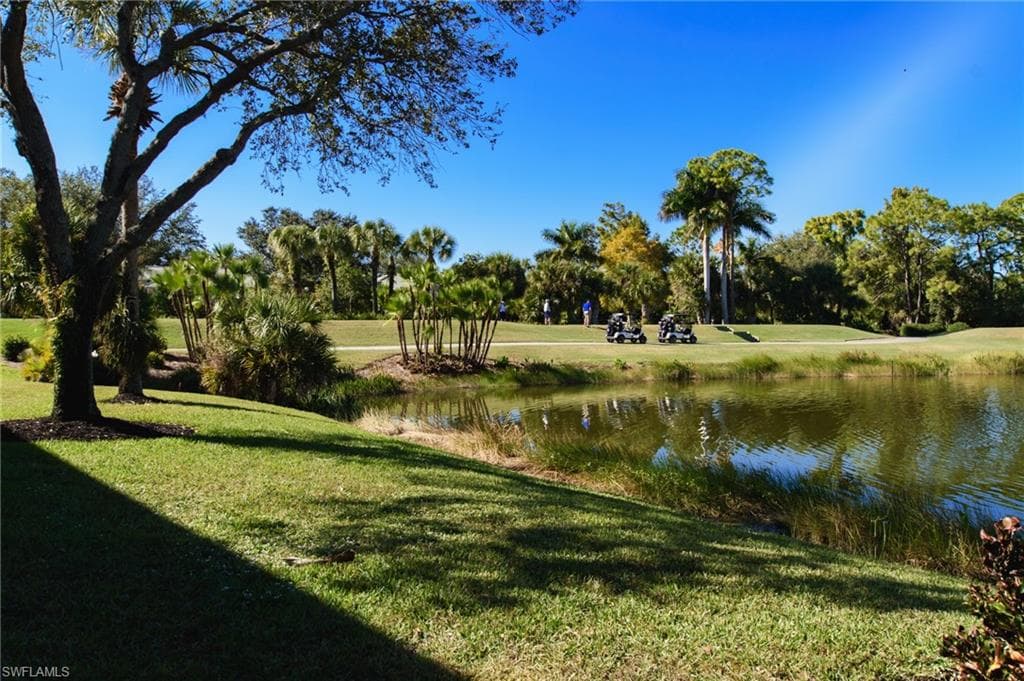 3315 Grand Cypress Dr 101, Naples, FL 34119-38