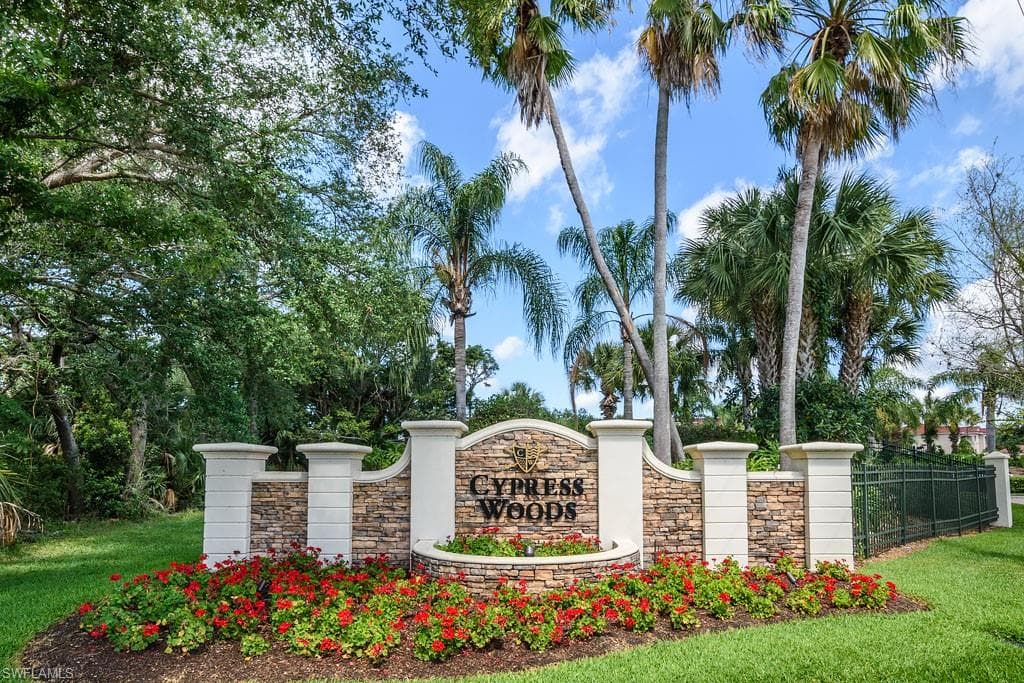 3315 Grand Cypress Dr 101, Naples, FL 34119-40