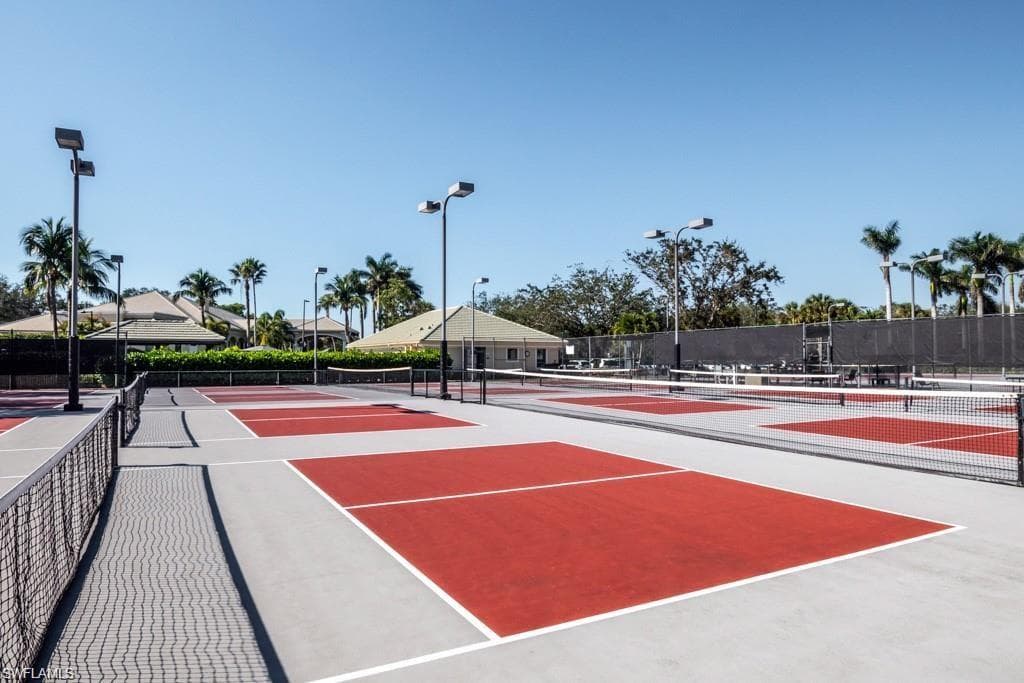 3315 Grand Cypress Dr 101, Naples, FL 34119-46