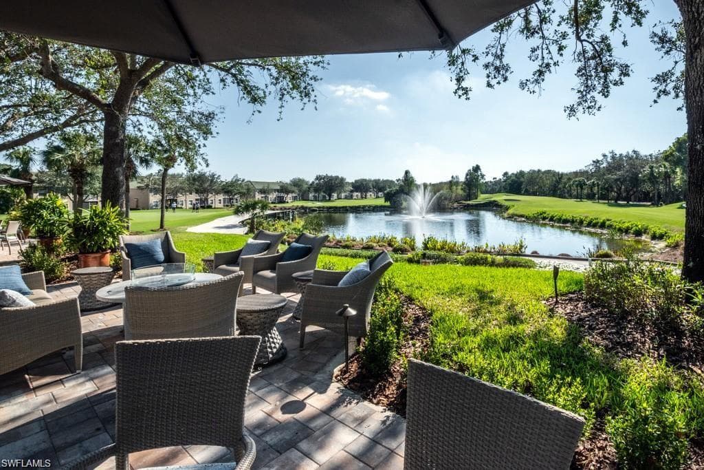 3315 Grand Cypress Dr 101, Naples, FL 34119-47