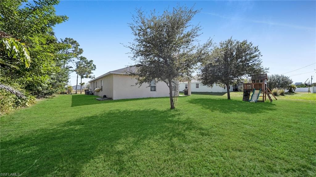 506 Juanita Ct, Cape Coral, FL 33993-23