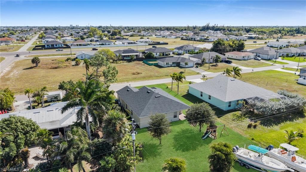 506 Juanita Ct, Cape Coral, FL 33993-29