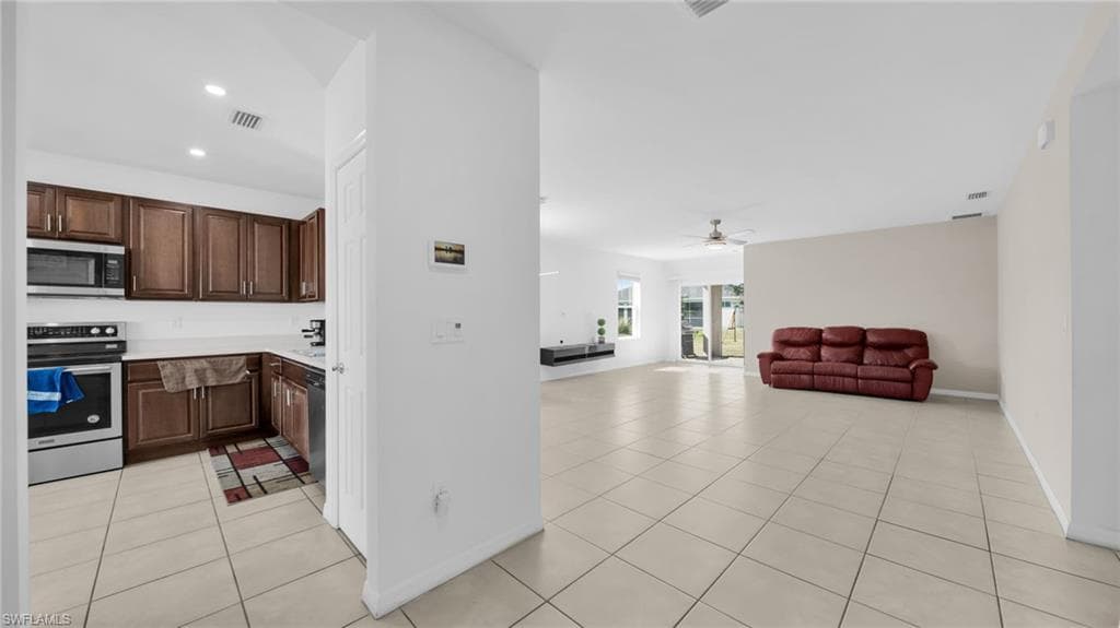 506 Juanita Ct, Cape Coral, FL 33993-4