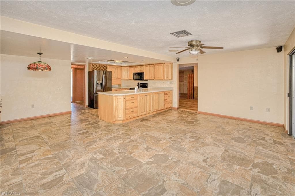 1320 Kingswood Ct, Fort Myers, FL 33919-11