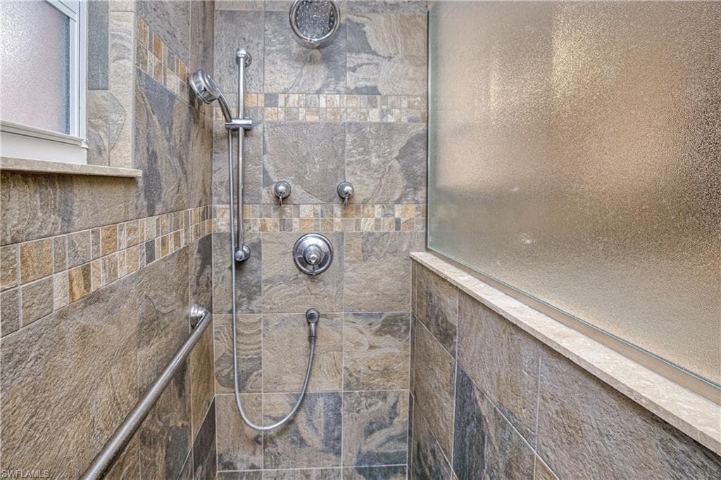 1320 Kingswood Ct, Fort Myers, FL 33919-15