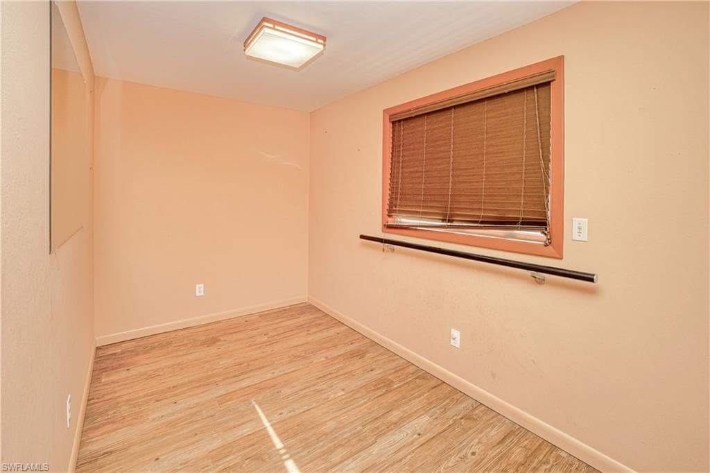 1320 Kingswood Ct, Fort Myers, FL 33919-6