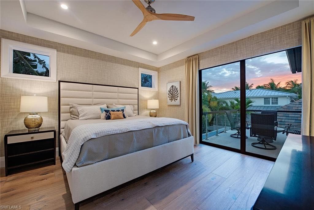 1230 Gulf Shore Blvd S, Naples, FL 34102-15