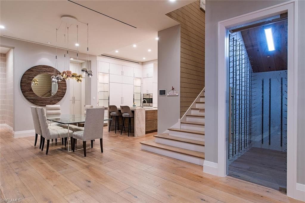 1230 Gulf Shore Blvd S, Naples, FL 34102-7