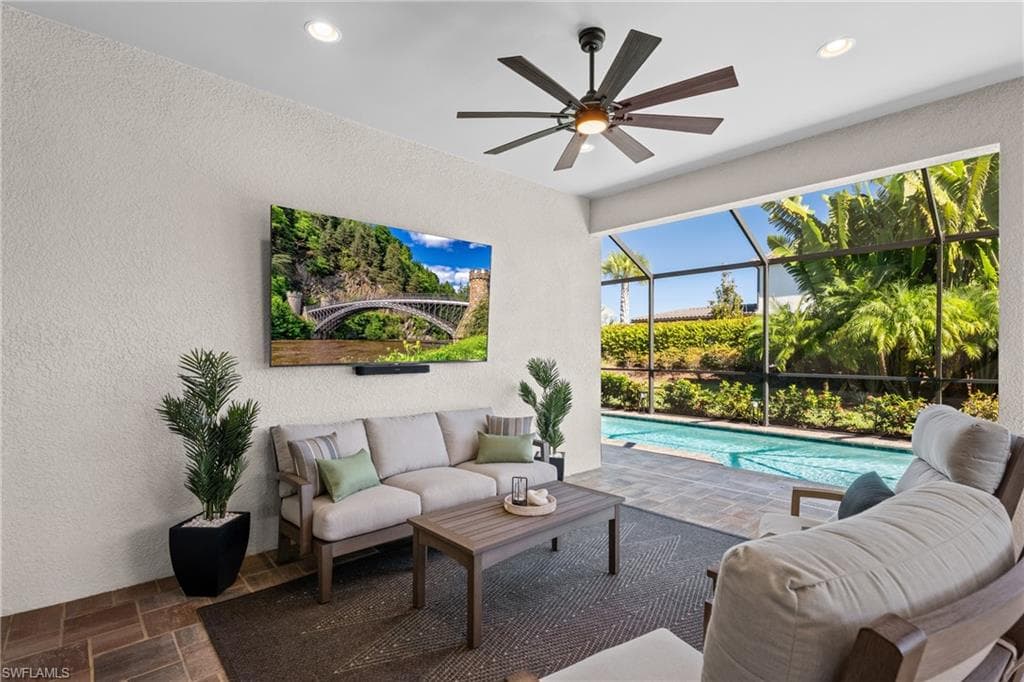 9382 Carretto Dr, Naples, FL 34119-8