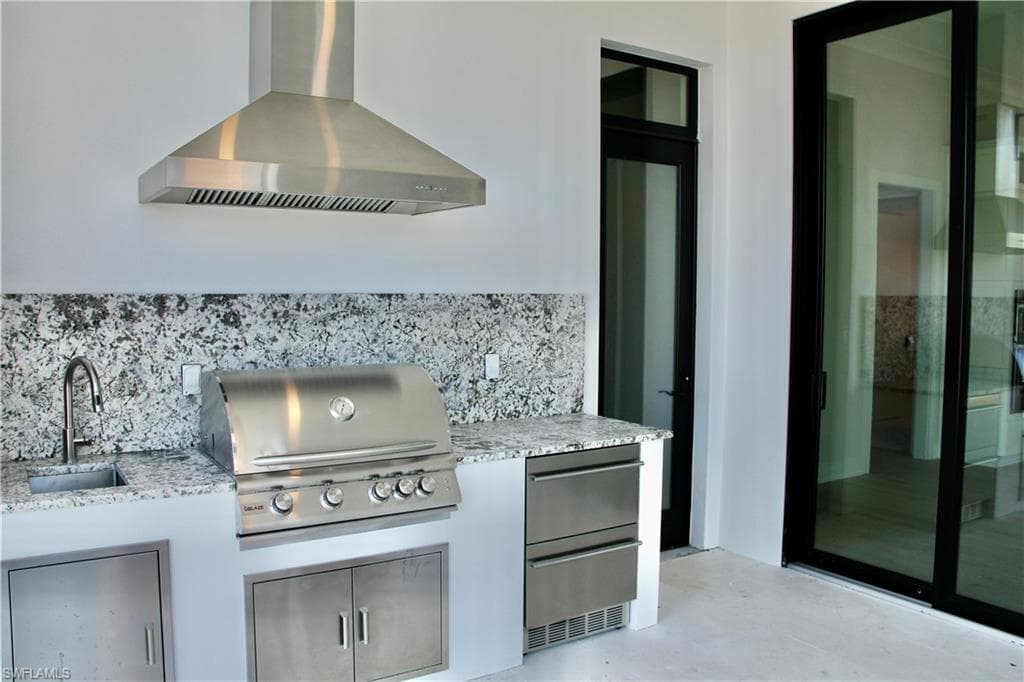 1818 Menorca Ct, Marco Island, FL 34145-24