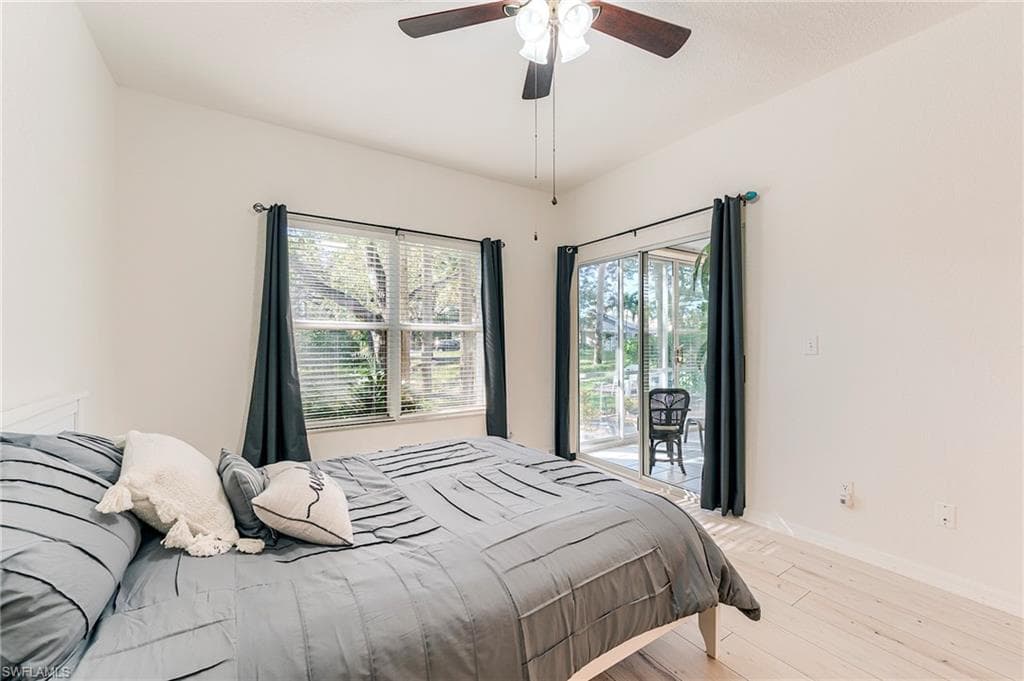 419 Emerald Bay Cir B6, Naples, FL 34110-18