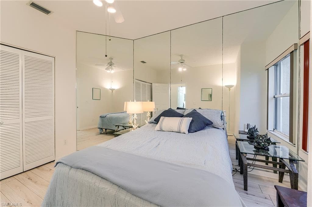 419 Emerald Bay Cir B6, Naples, FL 34110-23